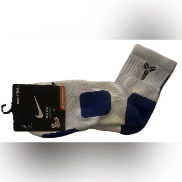 KOBE BRYANT NIKE ELITE BASKETBALL SOCKS VERY RARE COLLECTORS ITEM - Picture 3 of 4